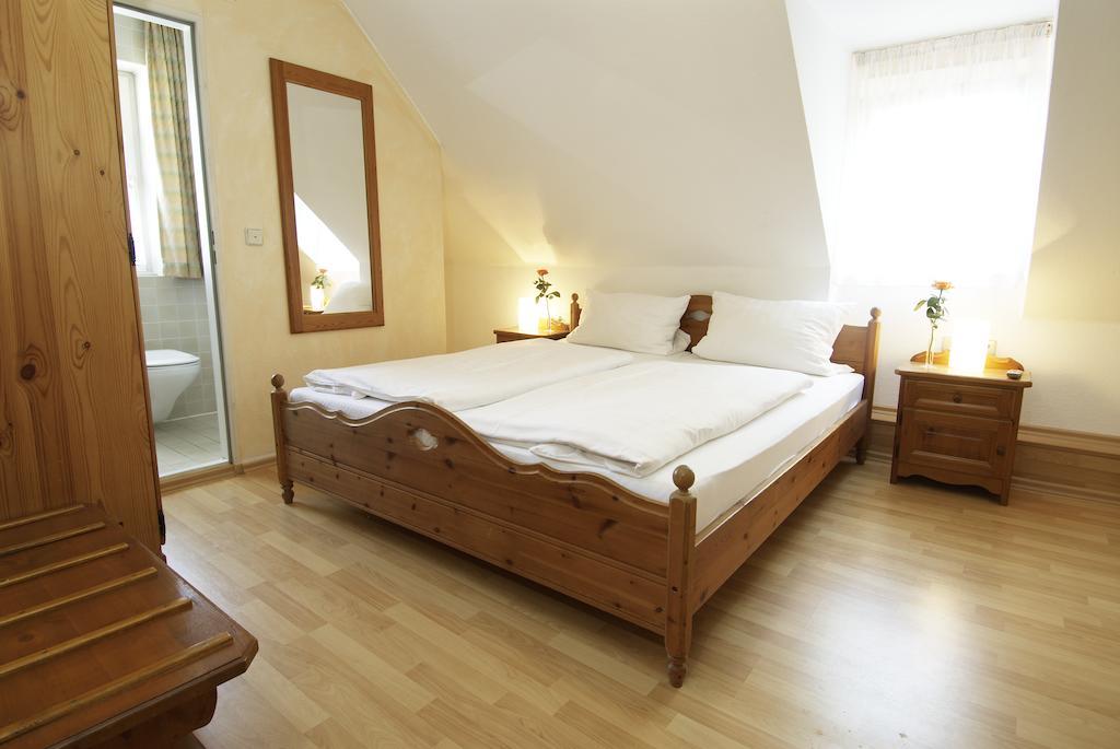 Hotel Regina Zirndorf Room photo